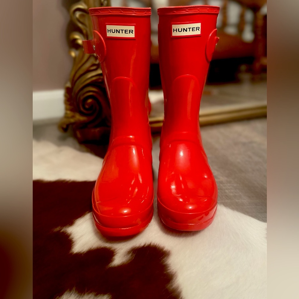 Hunter Original Short Gloss Boots Bright Red Size 9